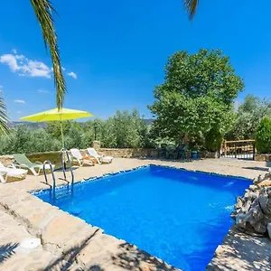 eco-friendly-holiday-villa-with-dreamlike-features-in.es-andalucia.com/
